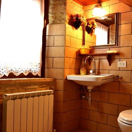 Al Castello Di Montalfoglio *