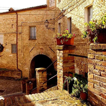 Landsted Al Castello Di Montalfoglio San Lorenzo in Campo