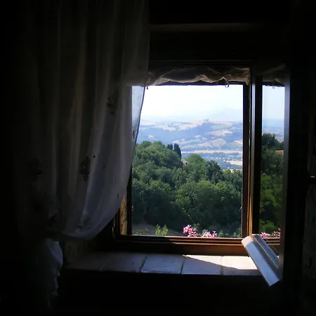 Hétvégi ház Al Castello Di Montalfoglio