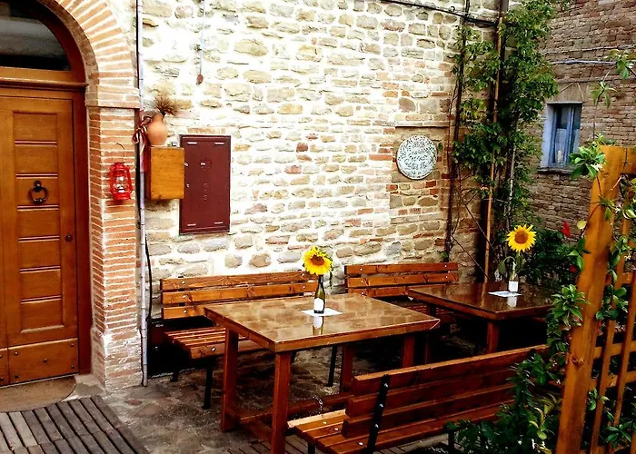 Landsted Al Castello Di Montalfoglio