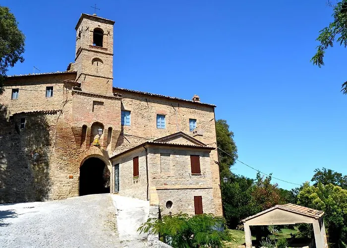 Al Castello Di Montalfoglio